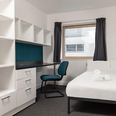 Wenlock Court Aparthotel Luton  Buitenkant foto