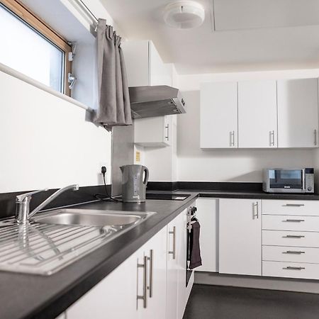 Wenlock Court Aparthotel Luton  Buitenkant foto