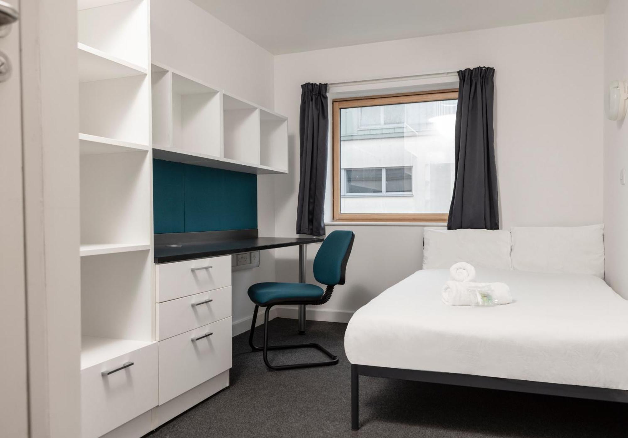 Wenlock Court Aparthotel Luton  Buitenkant foto