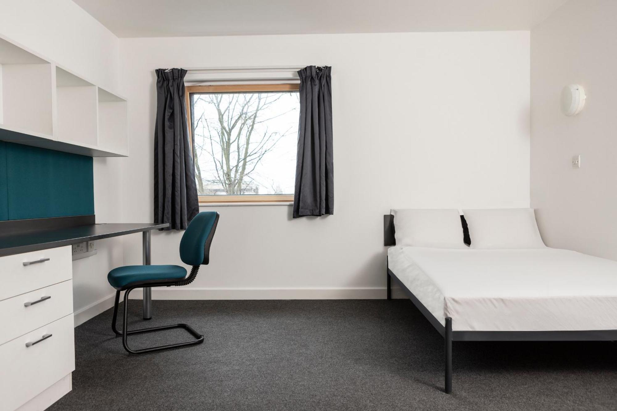 Wenlock Court Aparthotel Luton  Buitenkant foto