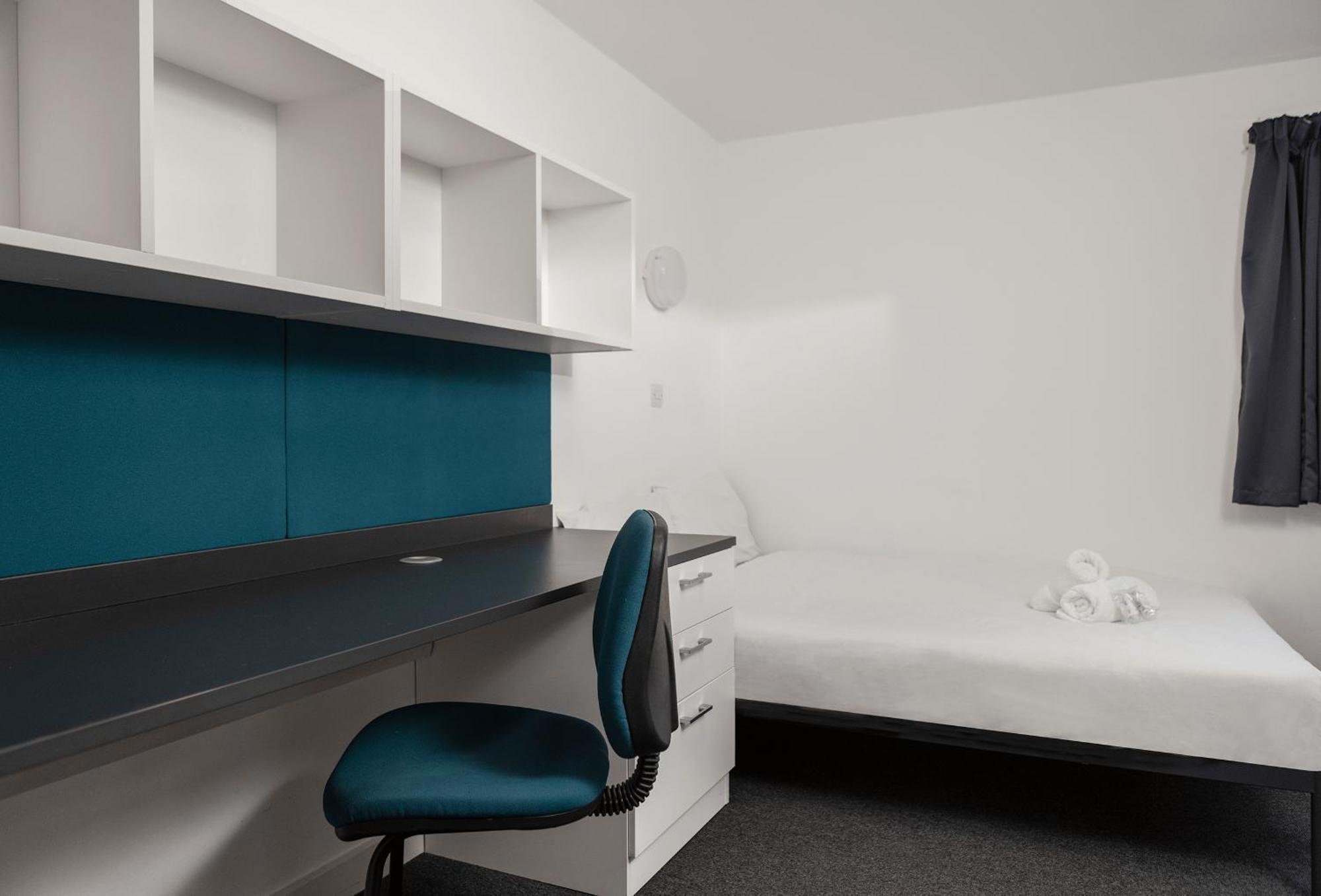 Wenlock Court Aparthotel Luton  Buitenkant foto